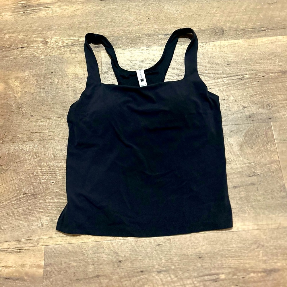 🖤 All in Motion Razorback Tank | Size M | Built-In Bra | Light Padding- Black